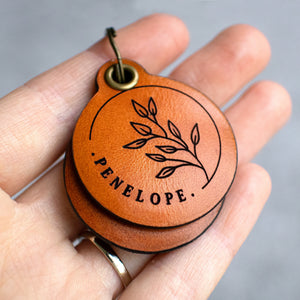 Fall into nature - saddle tan leather - double personalised dog tag